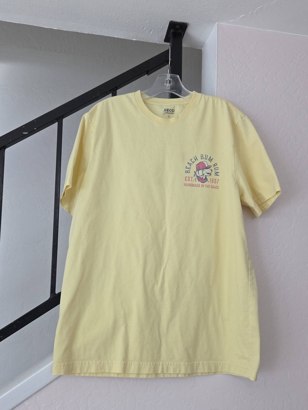 Izod Pale Yellow Beach Bum Rum Graphic T-Shirt Size L